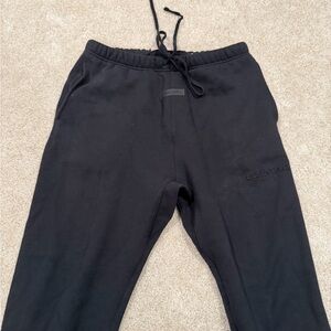 Essentials fear of god sweatpants
